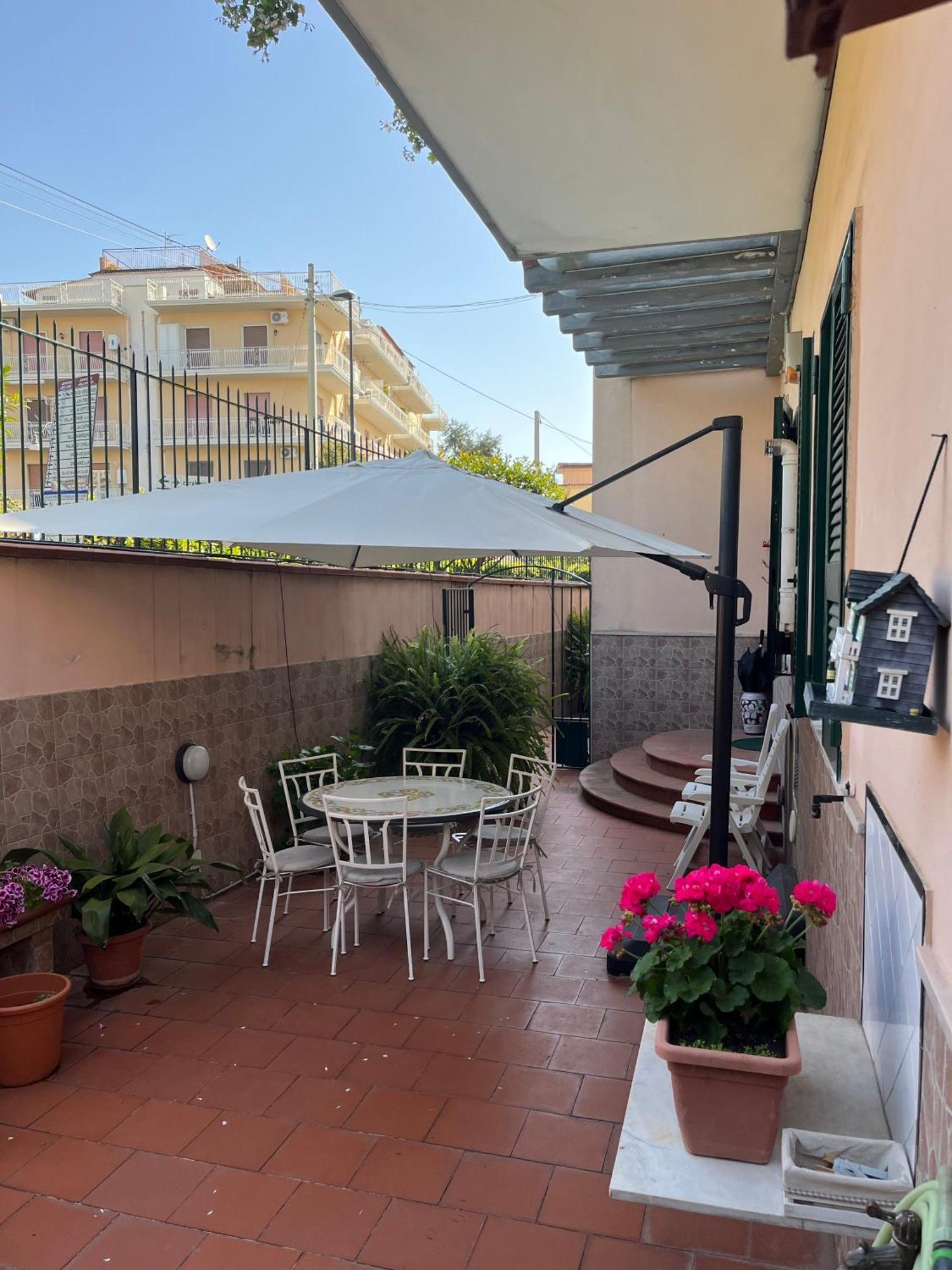 Casa Vacanze Il Gatto Rosso Trecase Bagian luar foto