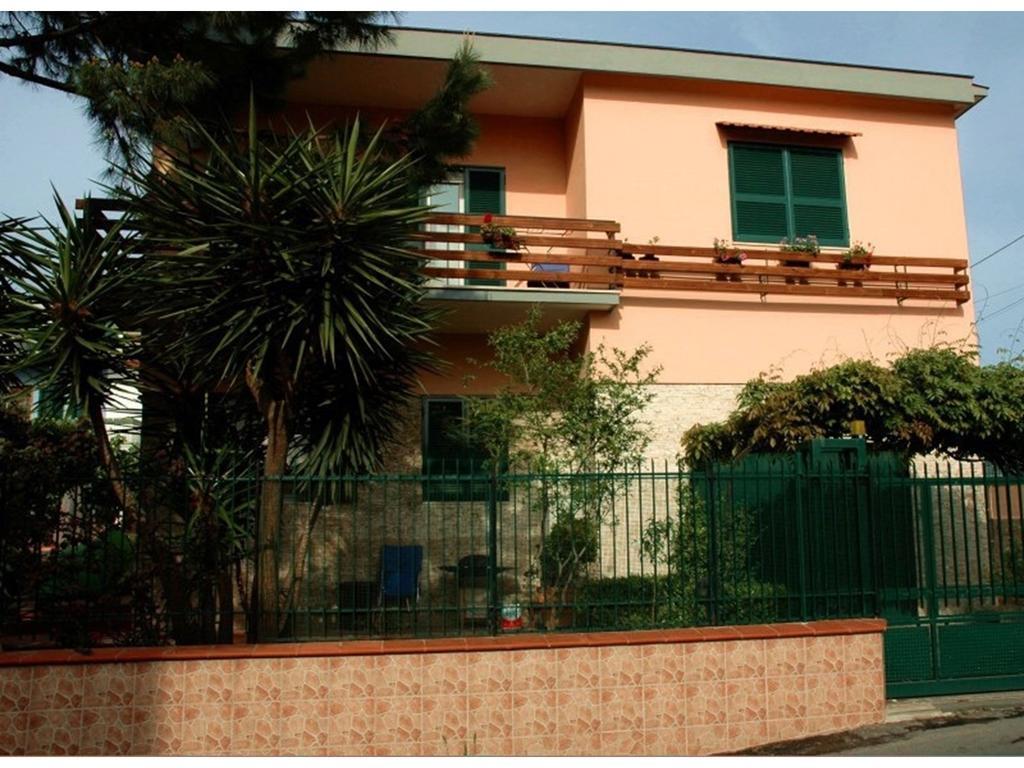 Casa Vacanze Il Gatto Rosso Trecase Bagian luar foto